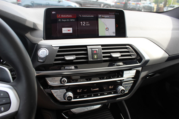 BMW X4 xDrive20i High Exe. M Sport / Panoramadak / 360Camera / Leder / 20'' / Harman Kardon / Navigatie / Dodehoek / DAB / Stoelverwarming / ACC