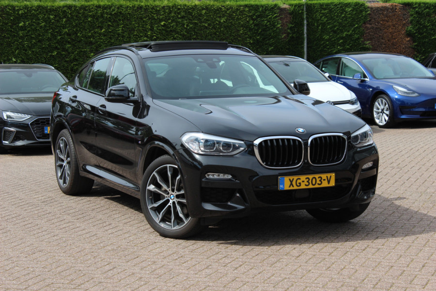 BMW X4 xDrive20i High Exe. M Sport / Panoramadak / 360Camera / Leder / 20'' / Harman Kardon / Navigatie / Dodehoek / DAB / Stoelverwarming / ACC