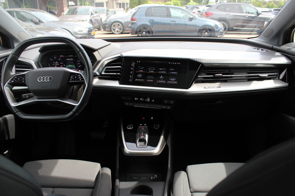 Audi Q4 e-tron 40 Launch edition Advanced Plus 77 kWh / SOH 92,9 % / Panoramadak / Camera / Warmtepomp / CarPlay / 20'' / Stoelverwarming / DAB / ACC