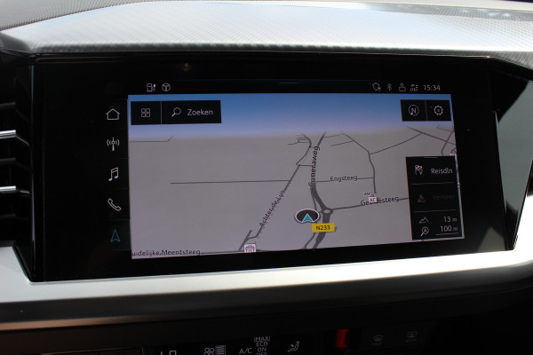 Audi Q4 e-tron 40 Launch edition Advanced Plus 77 kWh / SOH 92,9 % / Panoramadak / Camera / Warmtepomp / CarPlay / 20'' / Stoelverwarming / DAB / ACC