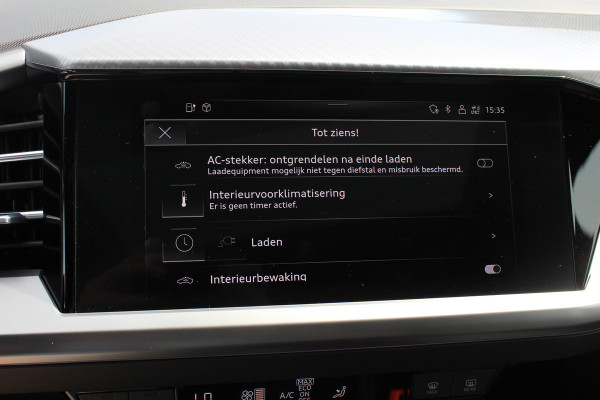 Audi Q4 e-tron 40 Launch edition Advanced Plus 77 kWh / SOH 92,9 % / Panoramadak / Camera / Warmtepomp / CarPlay / 20'' / Stoelverwarming / DAB / ACC