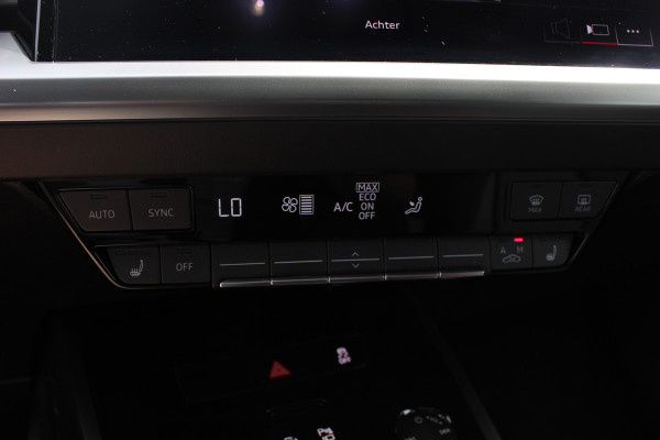 Audi Q4 e-tron 40 Launch edition Advanced Plus 77 kWh / SOH 92,9 % / Panoramadak / Camera / Warmtepomp / CarPlay / 20'' / Stoelverwarming / DAB / ACC