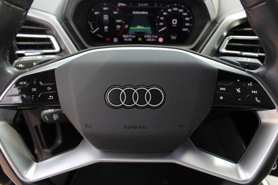 Audi Q4 e-tron 40 Launch edition Advanced Plus 77 kWh / SOH 92,9 % / Panoramadak / Camera / Warmtepomp / CarPlay / 20'' / Stoelverwarming / DAB / ACC