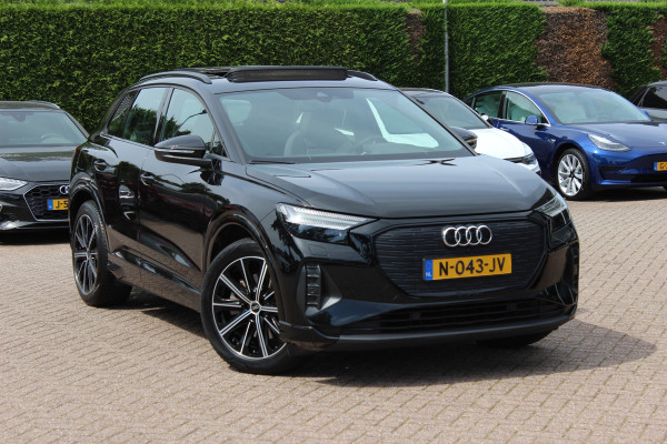 Audi Q4 e-tron 40 Launch edition Advanced Plus 77 kWh / SOH 92,9 % / Panoramadak / Camera / Warmtepomp / CarPlay / 20'' / Stoelverwarming / DAB / ACC