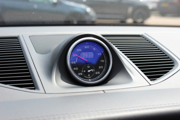 Porsche Macan 2.9 Turbo / Panoramadak / 360Camera / Adaptieve Stoelen / Luchtvering / Matrix LED / Sportuitlaat / 21'' / Sportchrono / Dodehoek / CarPlay / Stoel+Stuurverwarming / Dodehoek / DAB / ACC