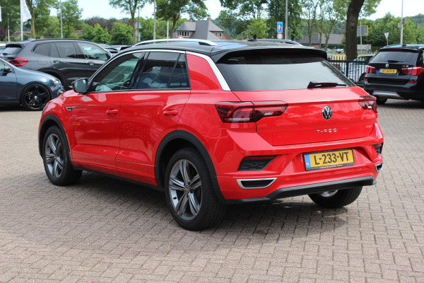 Volkswagen T-Roc 1.5 TSI Sport Business R / Camera / CarPlay / Virtual Cockpit / Sportstoelen / 18'' / LED / DAB / ACC