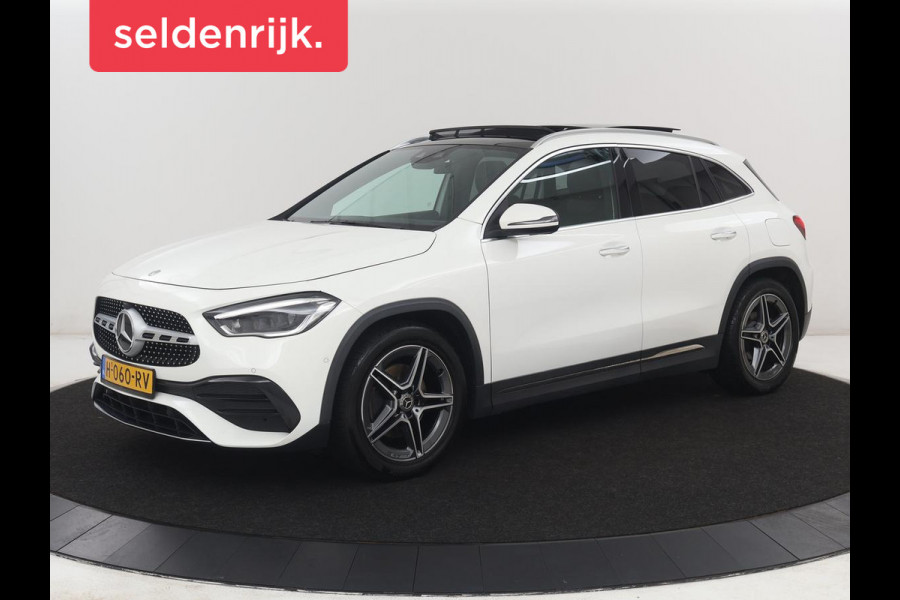 Mercedes-Benz GLA 200 AMG Line | Panoramadak | Trekhaak | Head up | Panoramadak | Trekhaak | Head up | Memory | Camera | Park assist | Sfeerverlichting | Full LED | Half Leder | Stoelverwarming | Cruise control | Carplay