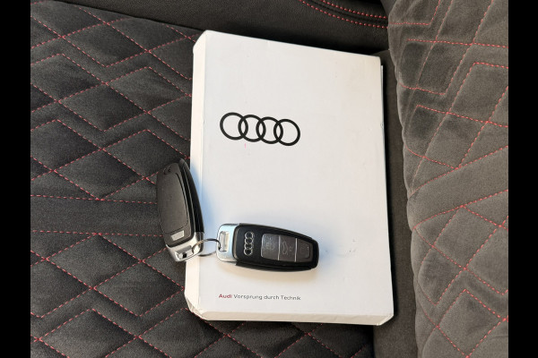 Audi A3 Limousine 35 TFSI S-Line S-tronic 19' OZ B&O HUD Sfeerverlichting