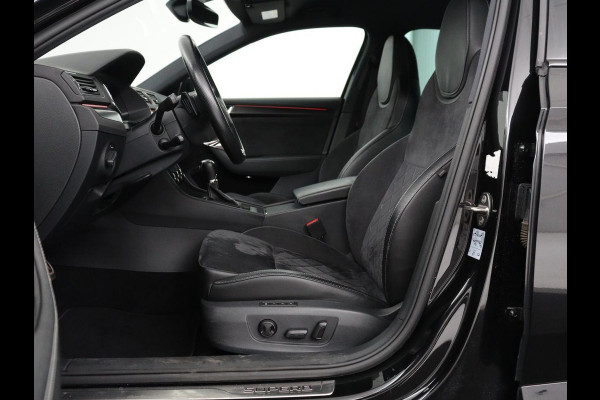 Škoda Superb 1.4 TSI iV Sportline | SOH 96,3% | Stoelverwarming | Alcantara | Adaptive cruise | Camera | Carplay | Matrix LED | Stuurverwarming | Virtual Cockpit | Navigatie | Parkeerhulp | Sportstoelen | Sfeerverlichting | PHEV | Plug In