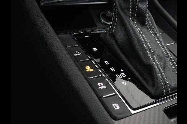 Škoda Superb 1.4 TSI iV Sportline | SOH 96,3% | Stoelverwarming | Alcantara | Adaptive cruise | Camera | Carplay | Matrix LED | Stuurverwarming | Virtual Cockpit | Navigatie | Parkeerhulp | Sportstoelen | Sfeerverlichting | PHEV | Plug In