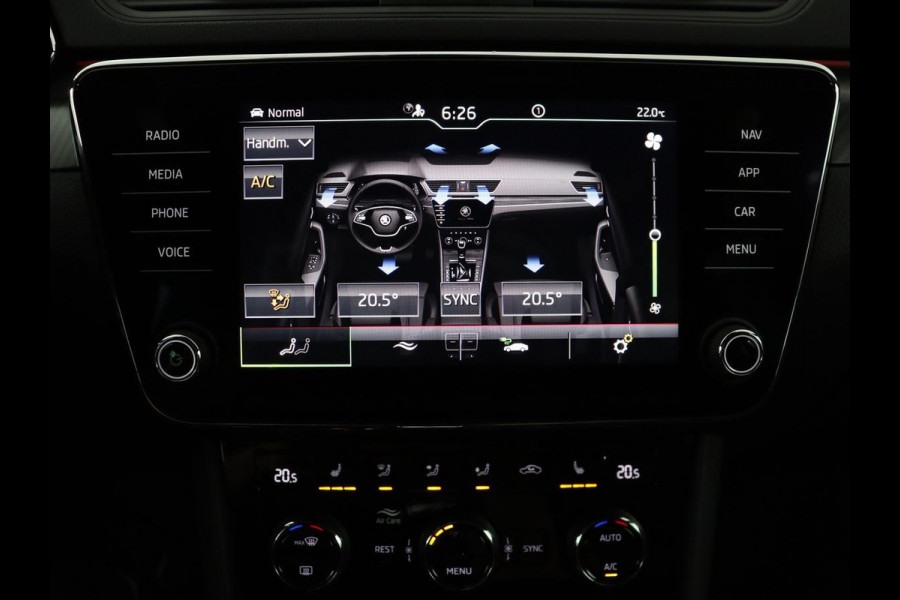 Škoda Superb 1.4 TSI iV Sportline | SOH 96,3% | Stoelverwarming | Alcantara | Adaptive cruise | Camera | Carplay | Matrix LED | Stuurverwarming | Virtual Cockpit | Navigatie | Parkeerhulp | Sportstoelen | Sfeerverlichting | PHEV | Plug In