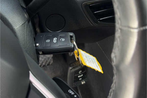 Volkswagen Caddy Cargo 1.5 TSI DSG-7 | Ergo | Camera | Carplay | ACC | Groot Scherm