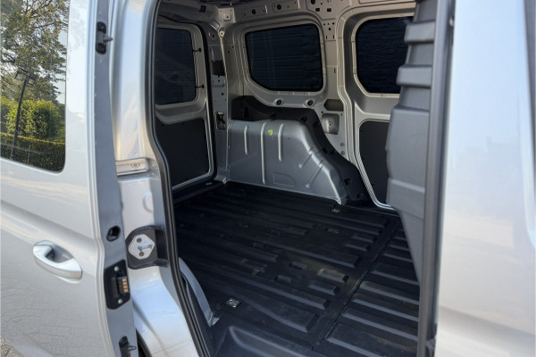 Volkswagen Caddy Cargo 1.5 TSI DSG-7 | Ergo | Camera | Carplay | ACC | Groot Scherm