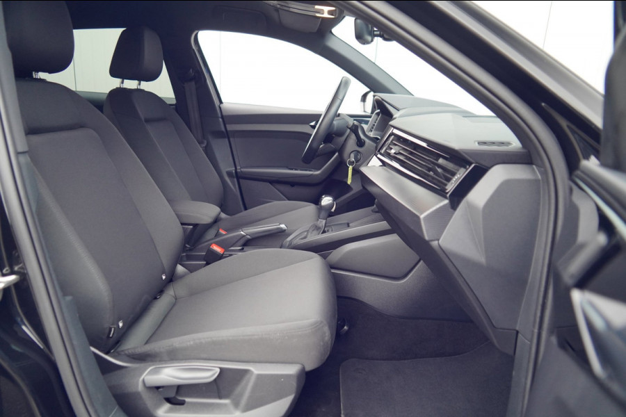 Audi A1 Sportback 30 TFSI Pro Line / Navi / Camera / Side Assist / Adaptieve Cruise / Stoelverw. / Climate