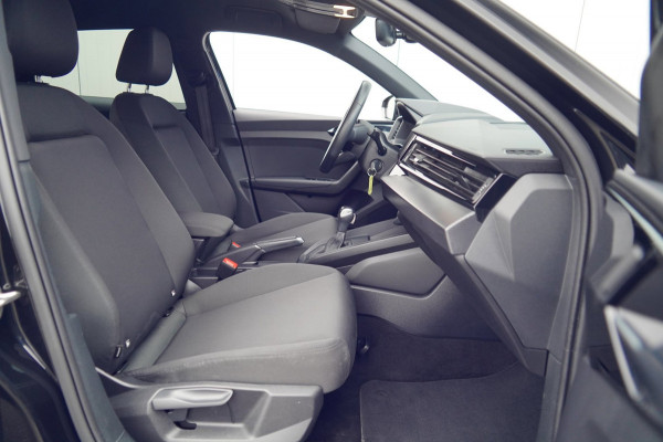 Audi A1 Sportback 30 TFSI Pro Line / Navi / Camera / Side Assist / Adaptieve Cruise / Stoelverw. / Climate
