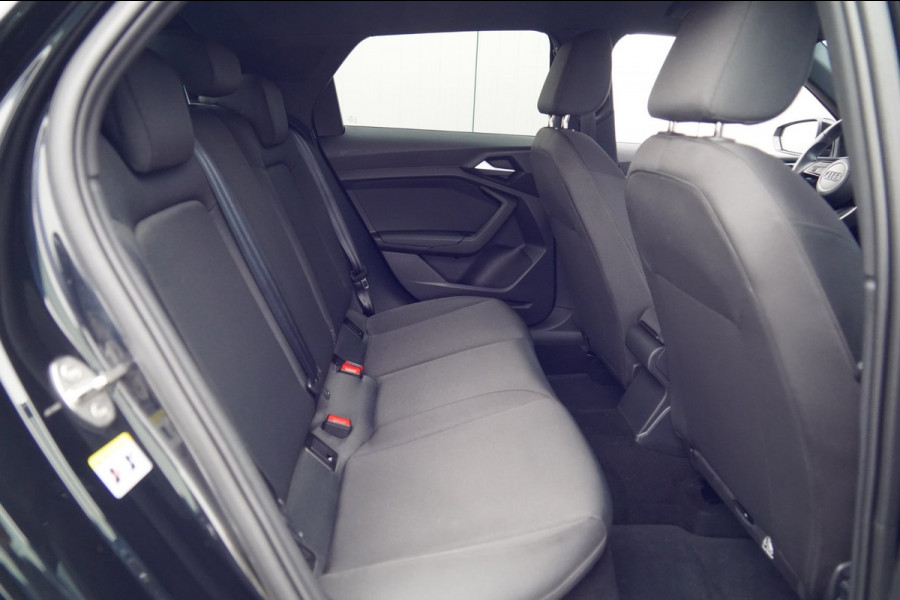 Audi A1 Sportback 30 TFSI Pro Line / Navi / Camera / Side Assist / Adaptieve Cruise / Stoelverw. / Climate