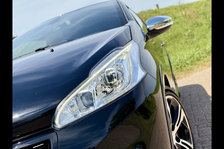 Peugeot 208 1.6 e-THP GTi UNIEK | Liefhebbersauto | Lage KM-Stand | Nieuwstaat | Apple Carplay/Android Auto | Stoelvw | Camera