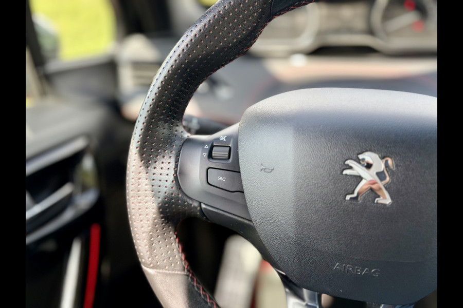 Peugeot 208 1.6 e-THP GTi UNIEK | Liefhebbersauto | Lage KM-Stand | Nieuwstaat | Apple Carplay/Android Auto | Stoelvw | Camera