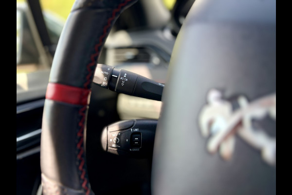 Peugeot 208 1.6 e-THP GTi UNIEK | Liefhebbersauto | Lage KM-Stand | Nieuwstaat | Apple Carplay/Android Auto | Stoelvw | Camera