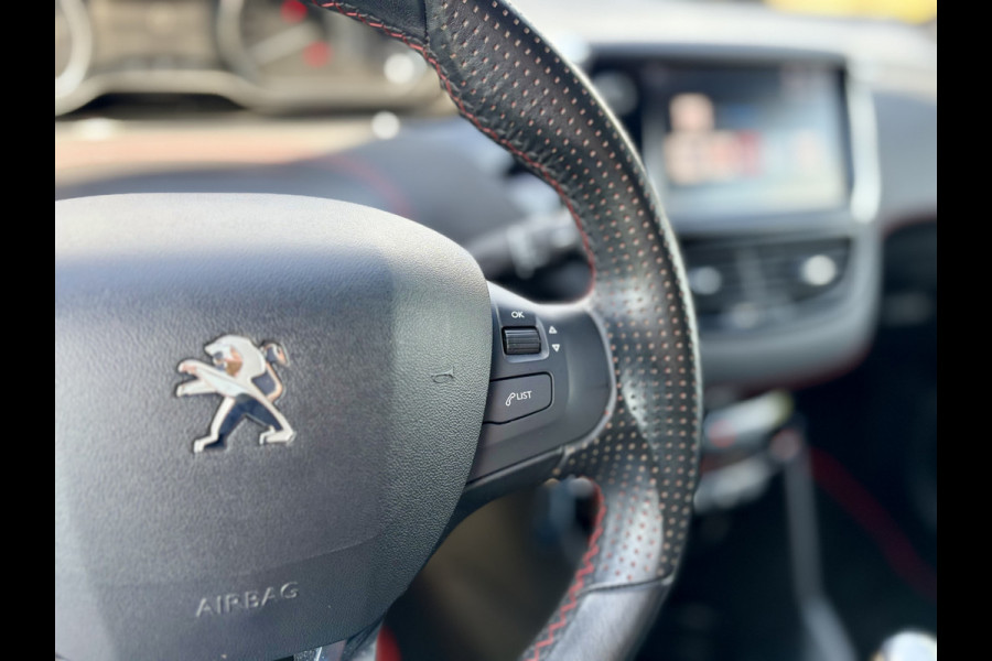 Peugeot 208 1.6 e-THP GTi UNIEK | Liefhebbersauto | Lage KM-Stand | Nieuwstaat | Apple Carplay/Android Auto | Stoelvw | Camera
