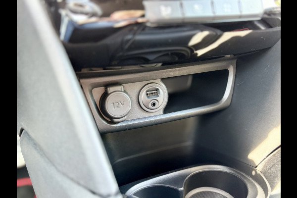 Peugeot 208 1.6 e-THP GTi UNIEK | Liefhebbersauto | Lage KM-Stand | Nieuwstaat | Apple Carplay/Android Auto | Stoelvw | Camera