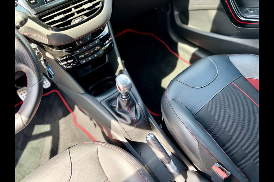 Peugeot 208 1.6 e-THP GTi UNIEK | Liefhebbersauto | Lage KM-Stand | Nieuwstaat | Apple Carplay/Android Auto | Stoelvw | Camera
