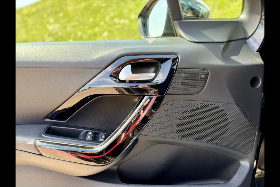 Peugeot 208 1.6 e-THP GTi UNIEK | Liefhebbersauto | Lage KM-Stand | Nieuwstaat | Apple Carplay/Android Auto | Stoelvw | Camera