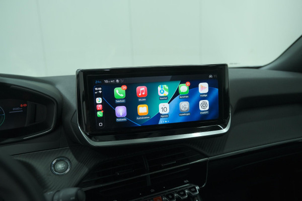 Peugeot e-2008 EV Allure Avantage 54 kWh | 11 KW Lader | Apple Carplay | Parkeersensoren