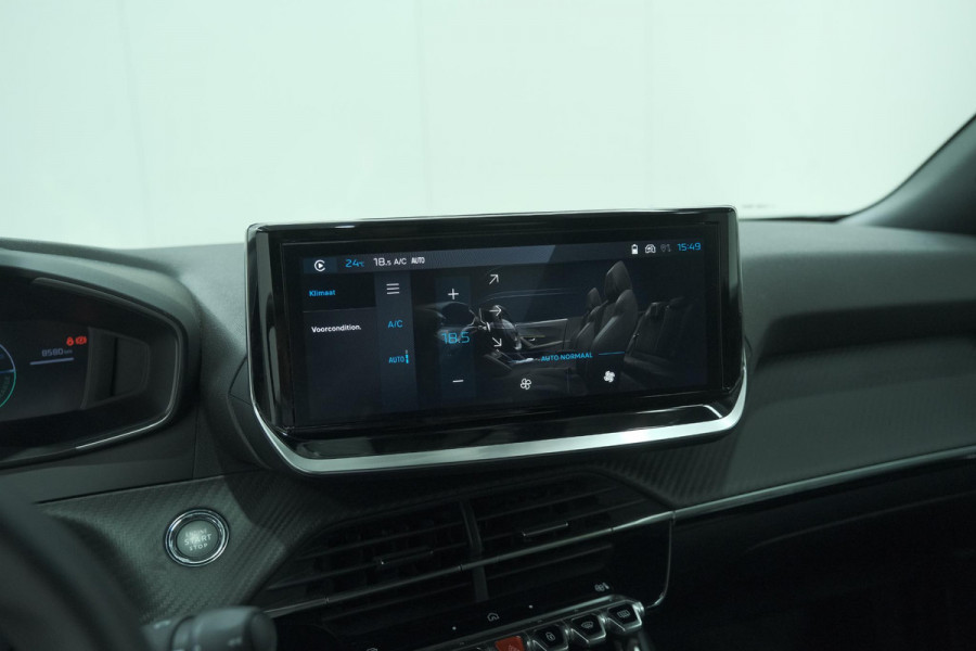 Peugeot e-2008 EV Allure Avantage 54 kWh | 11 KW Lader | Apple Carplay | Parkeersensoren