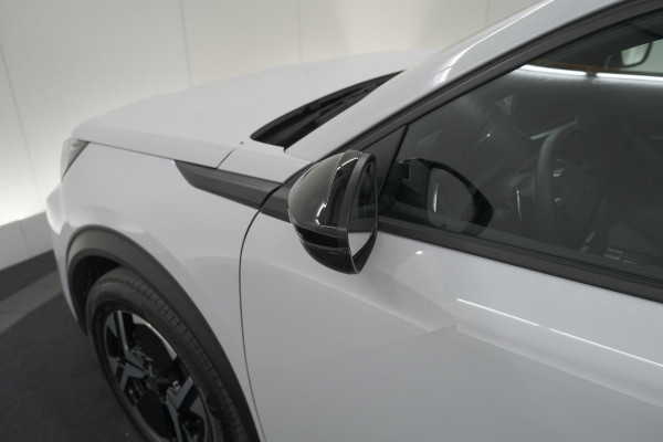 Peugeot 2008 Hybrid 145 Allure | Apple Carplay | Climate Control | Parkeersensoren Voor + Achter