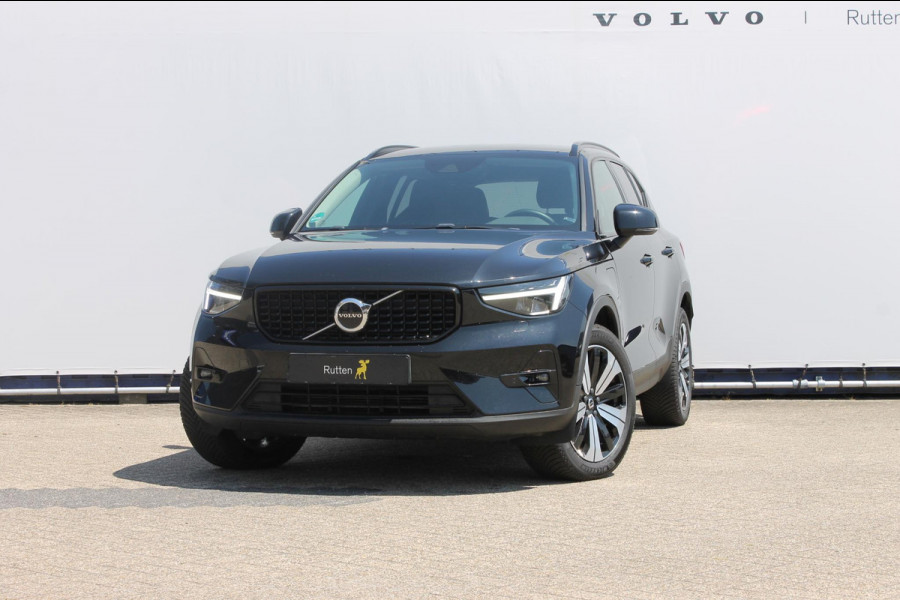 Volvo XC40 T5 262PK Automaat Recharge Inscription Lederen bekleding / Parkeersensoren met parkeercamera achter / Harman Kardon audio / Verwarmbare voorruit