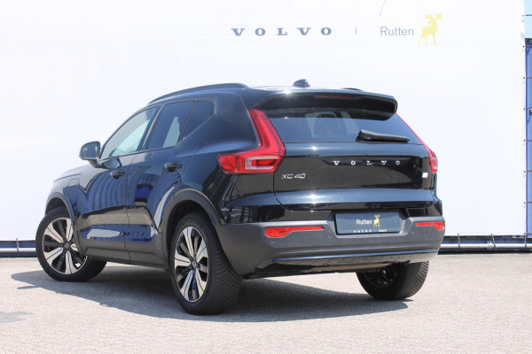 Volvo XC40 T5 262PK Automaat Recharge Inscription Lederen bekleding / Parkeersensoren met parkeercamera achter / Harman Kardon audio / Verwarmbare voorruit