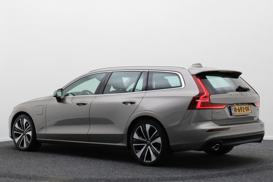 Volvo V60 2.0 T6 Twin Engine AWD Momentum Pro SOH 89%, Climate, Cruise, Navigatie, Apple Carplay, LED, Trekhaak, 19''