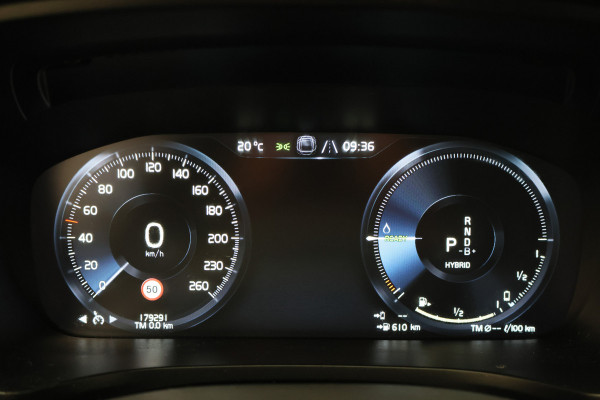 Volvo V60 2.0 T6 Twin Engine AWD Momentum Pro SOH 89%, Climate, Cruise, Navigatie, Apple Carplay, LED, Trekhaak, 19''