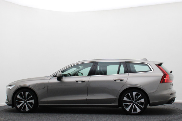 Volvo V60 2.0 T6 Twin Engine AWD Momentum Pro SOH 89%, Climate, Cruise, Navigatie, Apple Carplay, LED, Trekhaak, 19''