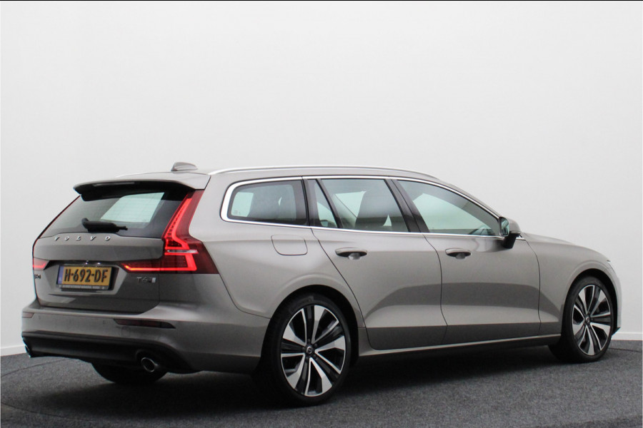 Volvo V60 2.0 T6 Twin Engine AWD Momentum Pro SOH 89%, Climate, Cruise, Navigatie, Apple Carplay, LED, Trekhaak, 19''