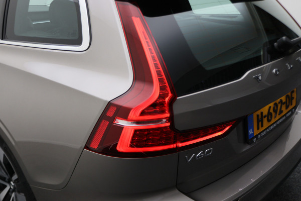 Volvo V60 2.0 T6 Twin Engine AWD Momentum Pro SOH 89%, Climate, Cruise, Navigatie, Apple Carplay, LED, Trekhaak, 19''