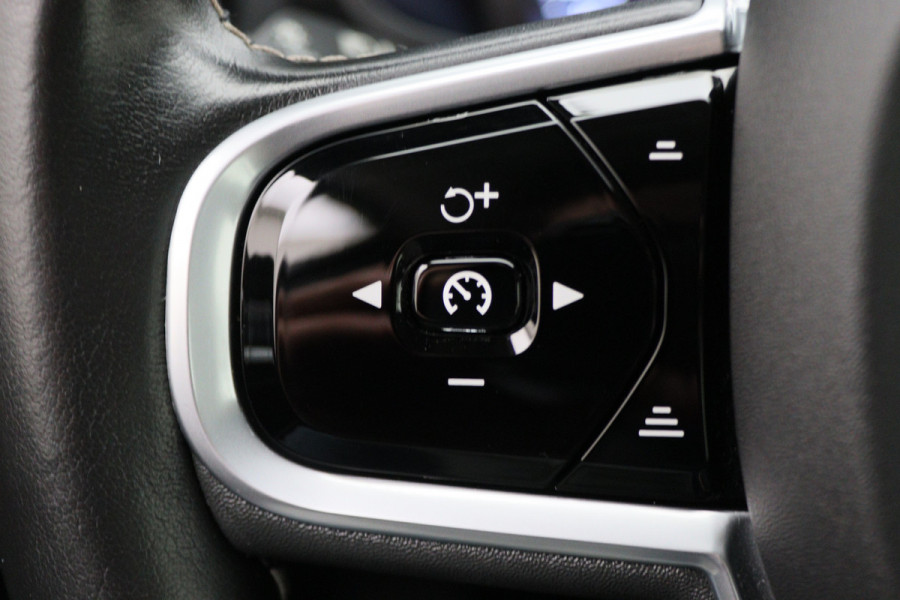 Volvo V60 2.0 T6 Twin Engine AWD Momentum Pro SOH 89%, Climate, Cruise, Navigatie, Apple Carplay, LED, Trekhaak, 19''