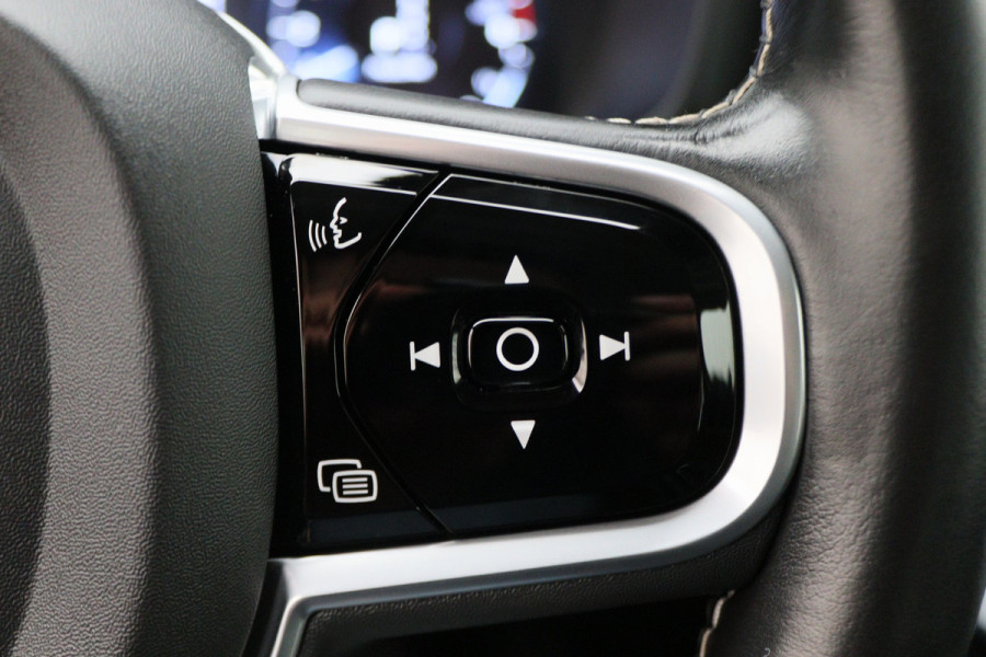 Volvo V60 2.0 T6 Twin Engine AWD Momentum Pro SOH 89%, Climate, Cruise, Navigatie, Apple Carplay, LED, Trekhaak, 19''