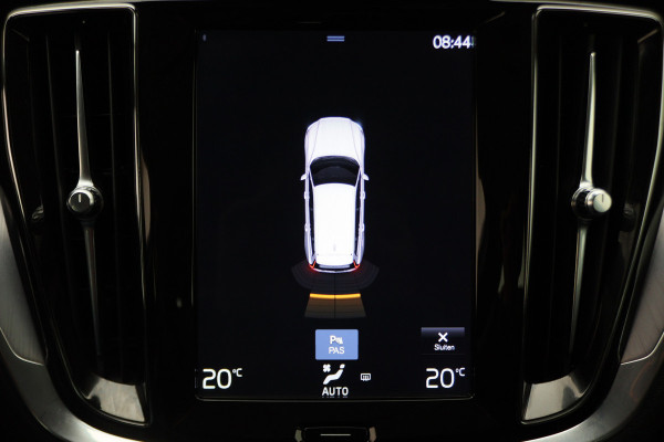 Volvo V60 2.0 T6 Twin Engine AWD Momentum Pro SOH 89%, Climate, Cruise, Navigatie, Apple Carplay, LED, Trekhaak, 19''