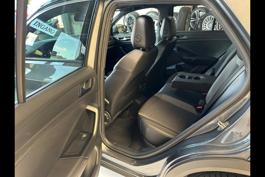 Volkswagen T-ROC 2.0 TSI 4Motion R PANO AKROPOVIC 1 JAAR AUTOTRUST GARANTIE GELDIG HELE EUROPA LANDEN