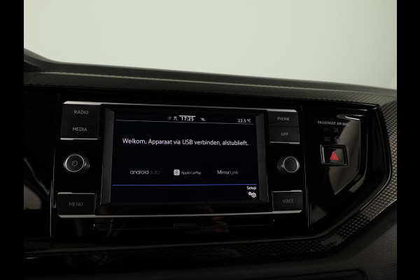 Volkswagen Polo 1.0 TSI Go |Navigatie via App| Parkeersensoren achter | Adaptieve cruise control | LED koplampen | 15"LM Velgen