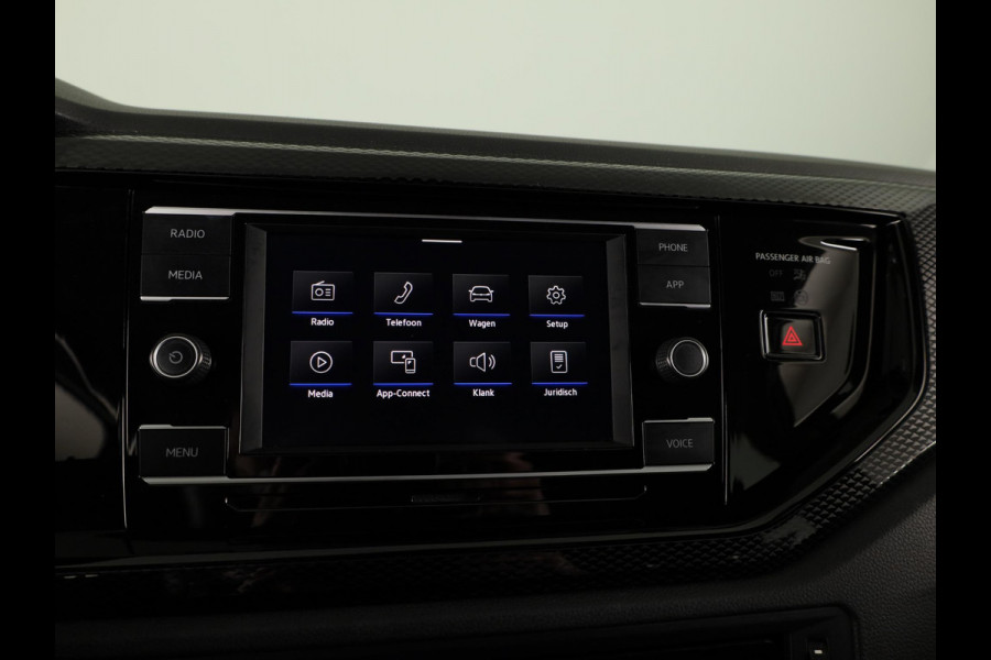 Volkswagen Polo 1.0 TSI Go |Navigatie via App| Parkeersensoren achter | Adaptieve cruise control | LED koplampen | 15"LM Velgen