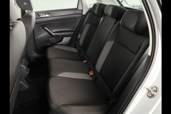 Volkswagen Polo 1.0 TSI Go |Navigatie via App| Parkeersensoren achter | Adaptieve cruise control | LED koplampen | 15"LM Velgen