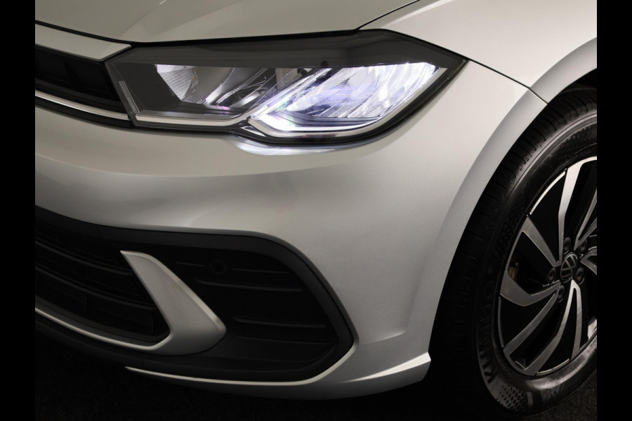 Volkswagen Polo 1.0 TSI Go |Navigatie via App| Parkeersensoren achter | Adaptieve cruise control | LED koplampen | 15"LM Velgen