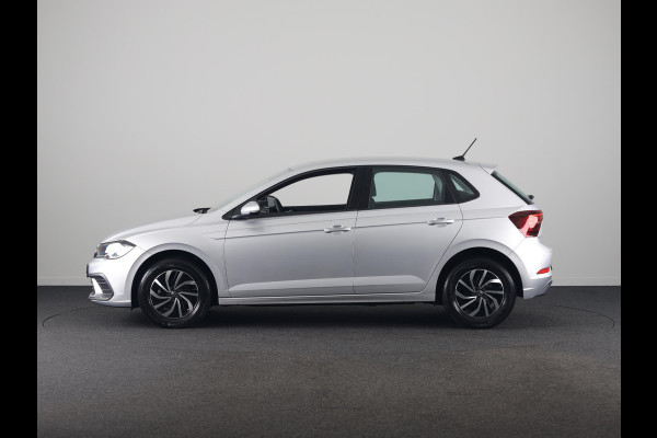 Volkswagen Polo 1.0 TSI Go |Navigatie via App| Parkeersensoren achter | Adaptieve cruise control | LED koplampen | 15"LM Velgen