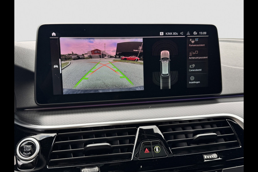 BMW 5 Serie Touring 530e M-Sport | Pano | Head Up | Sfeer | Camera | Dealer onderhouden | Driving Assistance Pro | Carplay
