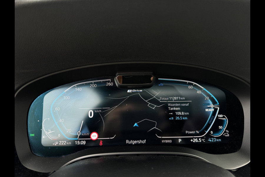 BMW 5 Serie Touring 530e M-Sport | Pano | Head Up | Sfeer | Camera | Dealer onderhouden | Driving Assistance Pro | Carplay