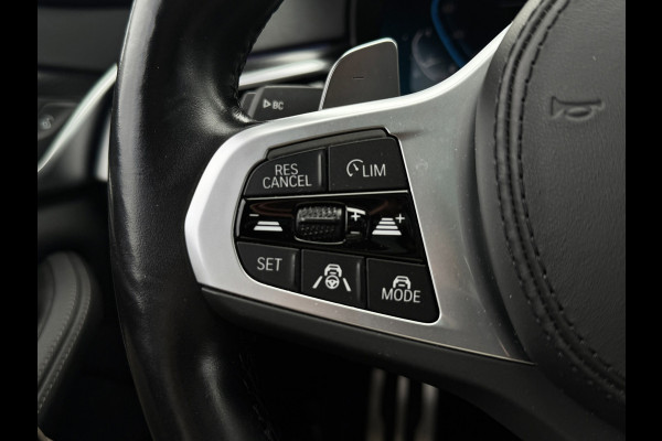 BMW 5 Serie Touring 530e M-Sport | Pano | Head Up | Sfeer | Camera | Dealer onderhouden | Driving Assistance Pro | Carplay