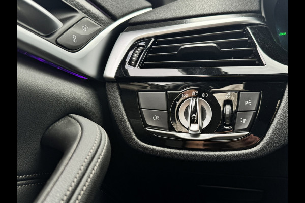 BMW 5 Serie Touring 530e M-Sport | Pano | Head Up | Sfeer | Camera | Dealer onderhouden | Driving Assistance Pro | Carplay